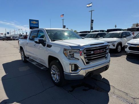 Used 2021 GMC Sierra 1500 SLT image 1