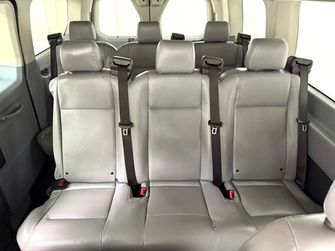 Used 2019 Ford Transit 150 XL image 38