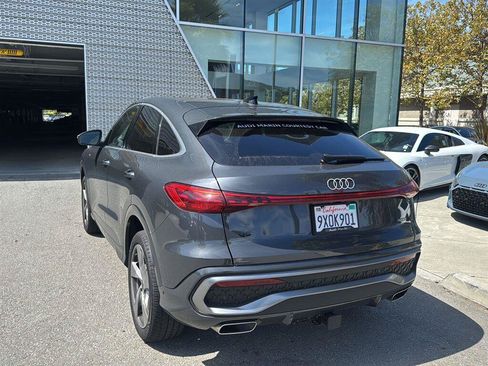 Used 2025 Audi Q5 Premium Plus w/ Premium Plus AWD/4WD image 7