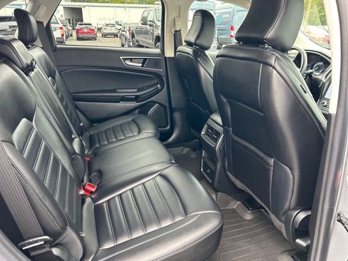 Used 2022 Ford Edge SEL image 19