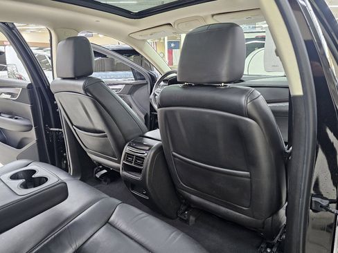 Used 2017 Cadillac XT5 Premium Luxury w/ LPO, Wheel Lock Package image 24