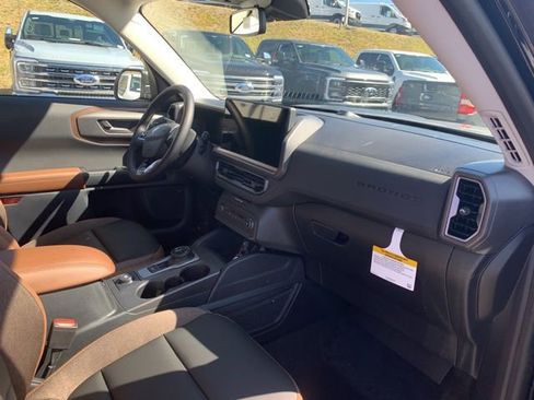 New 2026 Ford Bronco Sport Outer Banks w/ Outer Banks Tech Package+ AWD/4WD image 16