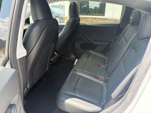 Used 2023 Tesla Model Y Long Range AWD/4WD image 4