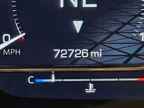 Used 2023 GMC Yukon Denali image 30