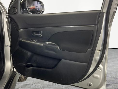 Used 2019 Mitsubishi Outlander Sport SE FWD image 26