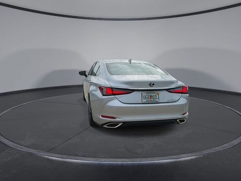 Used 2025 Lexus ES 350 w/ Premium Package image 7