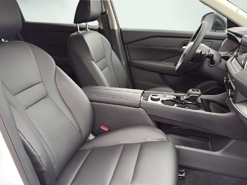New 2026 Nissan Rogue SV AWD/4WD image 21