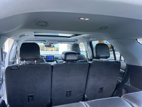 Used 2022 Ford Explorer XLT w/ Equipment Group 202A image 13