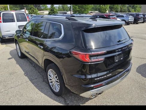 Used 2026 GMC Acadia Denali AWD/4WD image 4