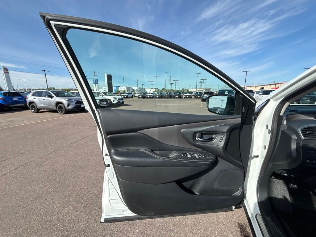 Used 2024 Nissan Murano SL AWD/4WD image 10
