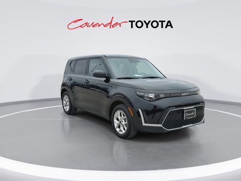 Used 2025 Kia Soul S FWD image 2