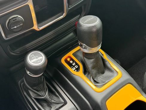 Used 2021 Jeep Gladiator Sport AWD/4WD image 22