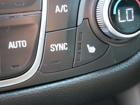 Used 2024 Chevrolet Equinox LT AWD/4WD image 32