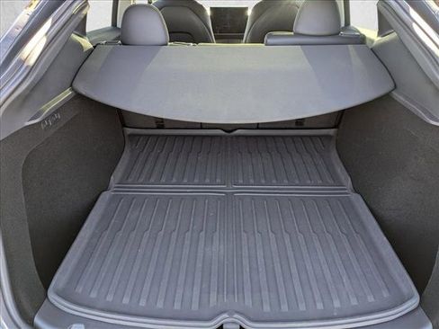 Used 2024 Tesla Model Y Performance image 6