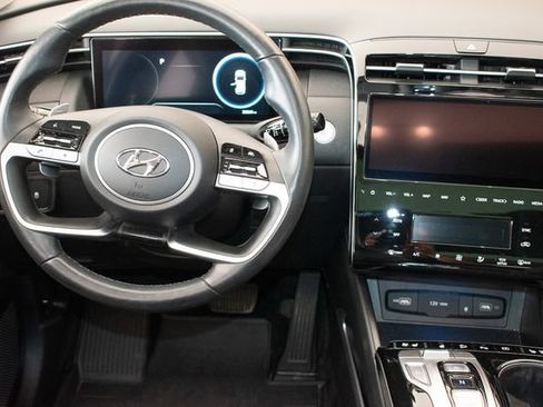 Used 2022 Hyundai Tucson Limited AWD/4WD image 16