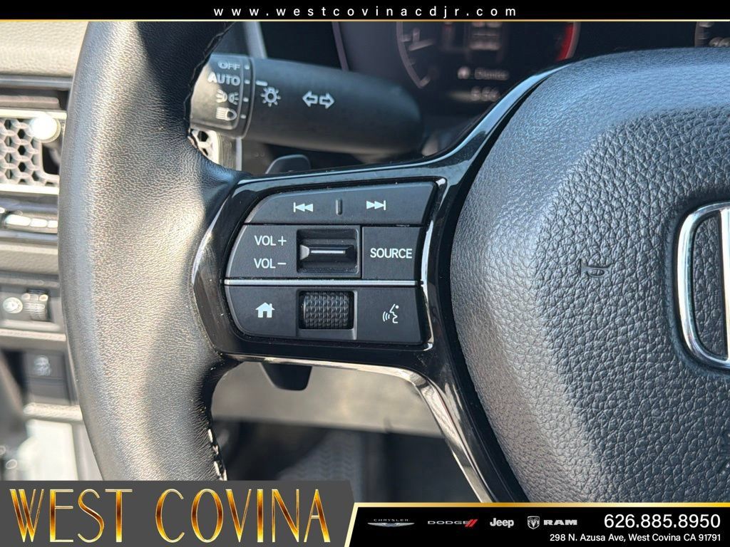 Used 2025 Honda Civic Sport image 25