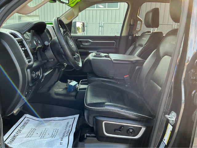 Used 2020 RAM 1500 Laramie AWD/4WD image 9