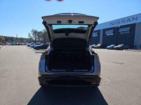 Used 2023 Nissan Ariya FWD image 16
