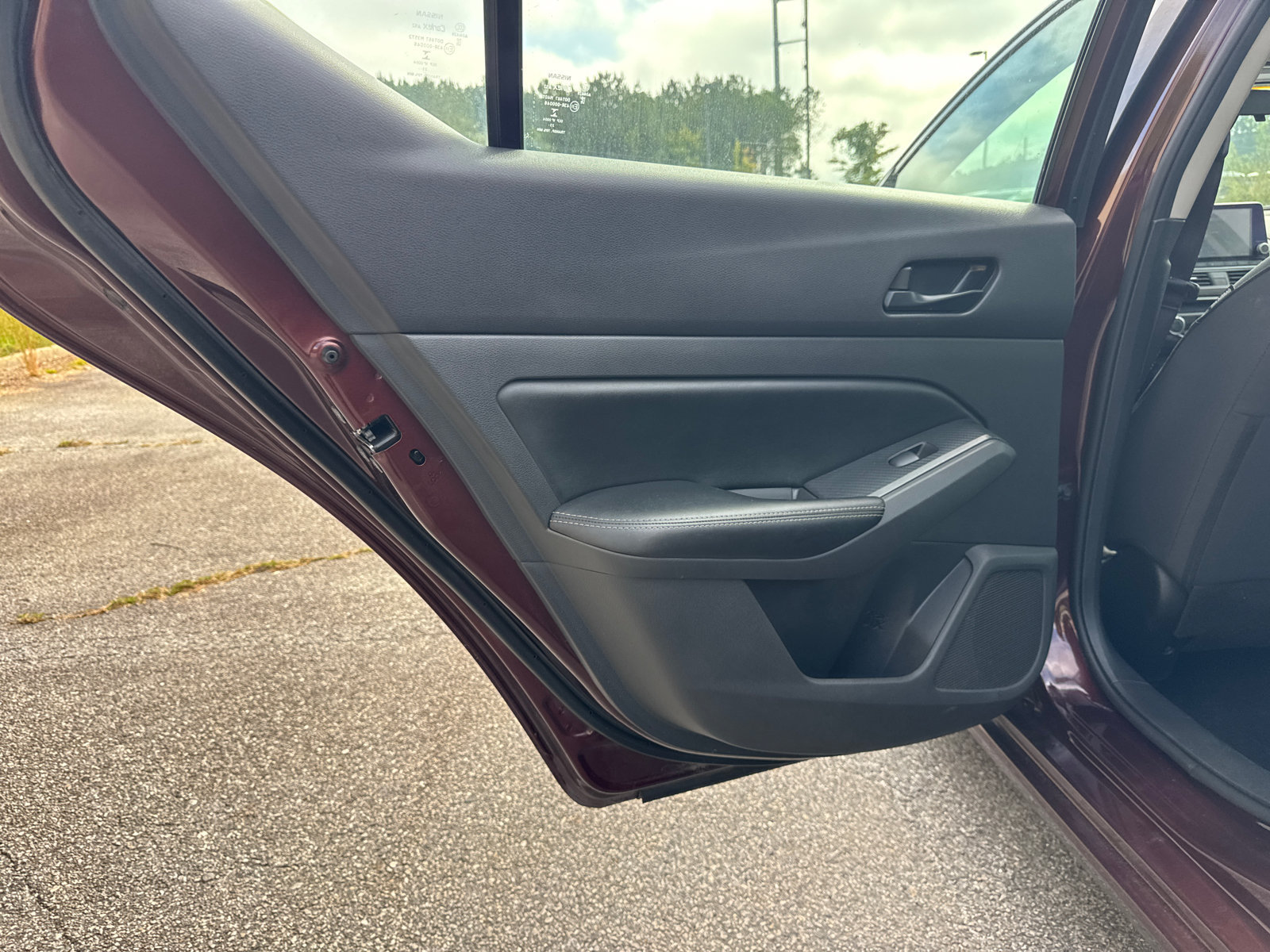 Used 2024 Nissan Altima 2.5 SV FWD image 21