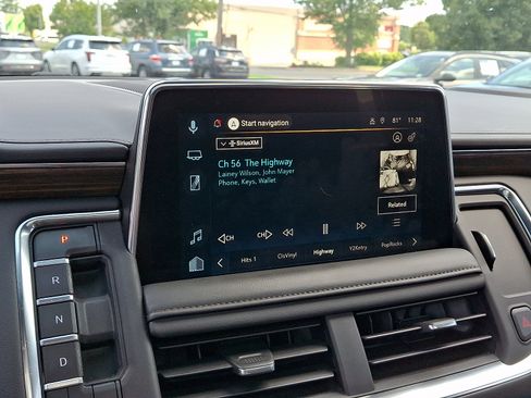 Used 2023 Chevrolet Suburban High Country AWD/4WD image 16