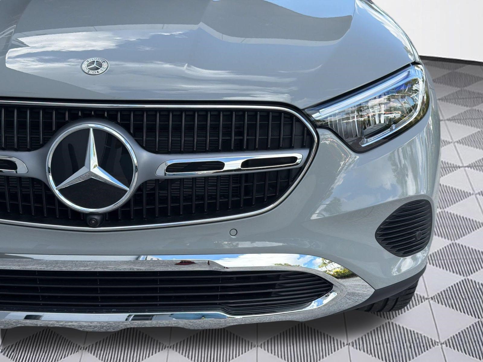 Used 2027 Mercedes-Benz GLC 300 image 12