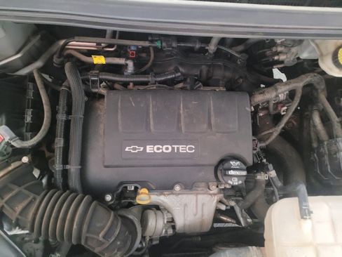 Used 2018 Chevrolet Trax LT w/ LT Convenience Package image 30