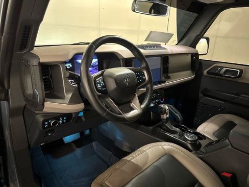 Certified 2024 Ford Bronco Wildtrak AWD/4WD image 5