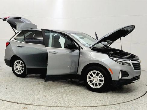 Used 2024 Chevrolet Equinox LT w/ LPO, Floor Liner Package image 9