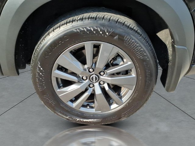 Certified 2025 Nissan Pathfinder SV FWD image 28
