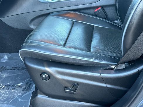 Used 2020 Jeep Grand Cherokee Overland image 25