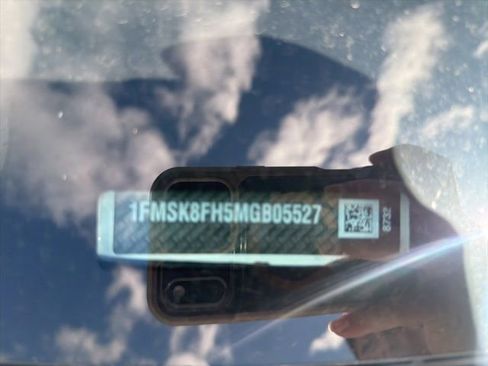 Used 2021 Ford Explorer Limited AWD/4WD image 13