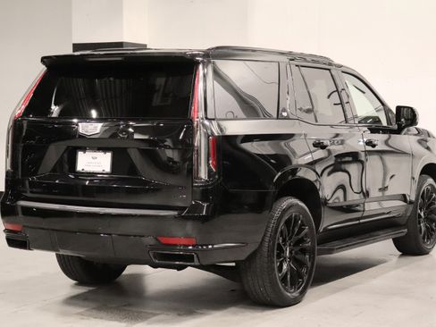 Used 2024 Cadillac Escalade Sport w/ LPO, ONYX Package AWD/4WD image 5