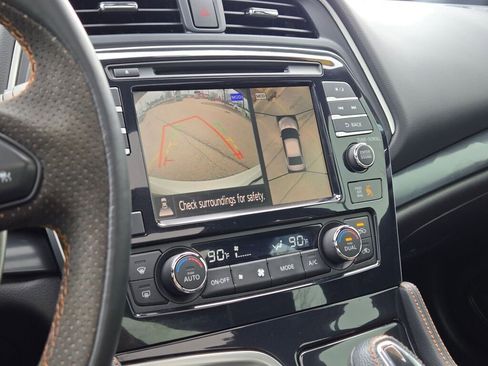 Used 2023 Nissan Maxima SR w/ Sport Mat Group image 25