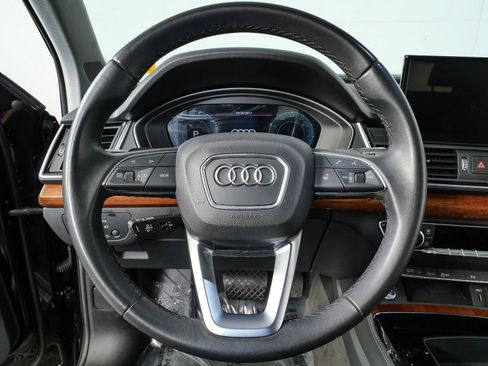Used 2023 Audi Q5 2.0T Premium Plus w/ Premium Plus Package AWD/4WD image 10