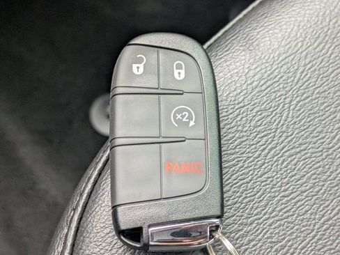 New 2026 Jeep Compass Latitude AWD/4WD image 25