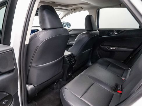 Used 2025 Lexus NX 350h AWD w/ Premium Package image 19