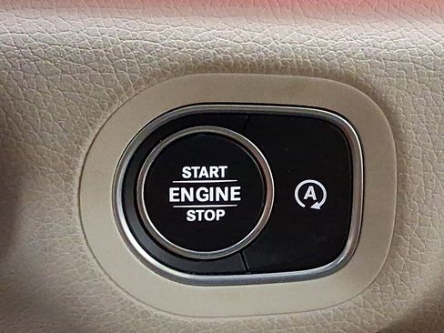 Used 2022 Mercedes-Benz GLS 450 4MATIC image 23