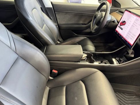Used 2020 Tesla Model 3 RWD image 6
