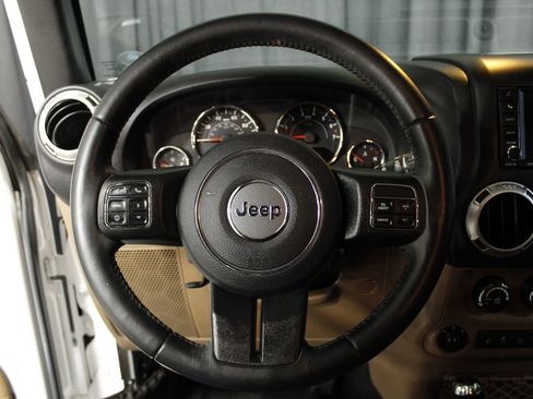 Used 2017 Jeep Wrangler Unlimited Sahara w/ Dual Top Group image 34