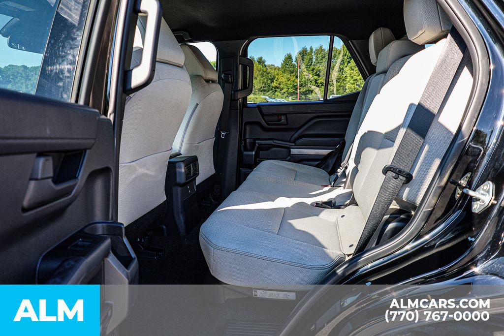 Used 2025 Toyota 4Runner SR5 AWD/4WD image 18