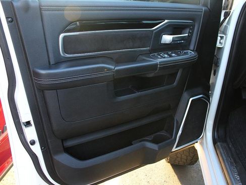 Used 2021 RAM 2500 Laramie w/ Night Edition image 22