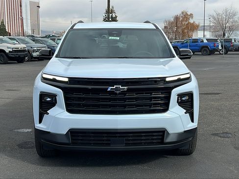 New 2026 Chevrolet Traverse LT w/ Midnight/Sport Edition image 2