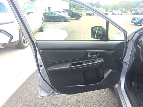 Used 2014 Subaru Crosstrek 2.0i Premium AWD/4WD image 14