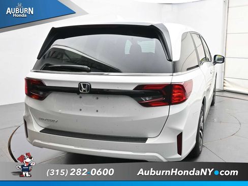 New 2026 Honda Odyssey EX-L image 4