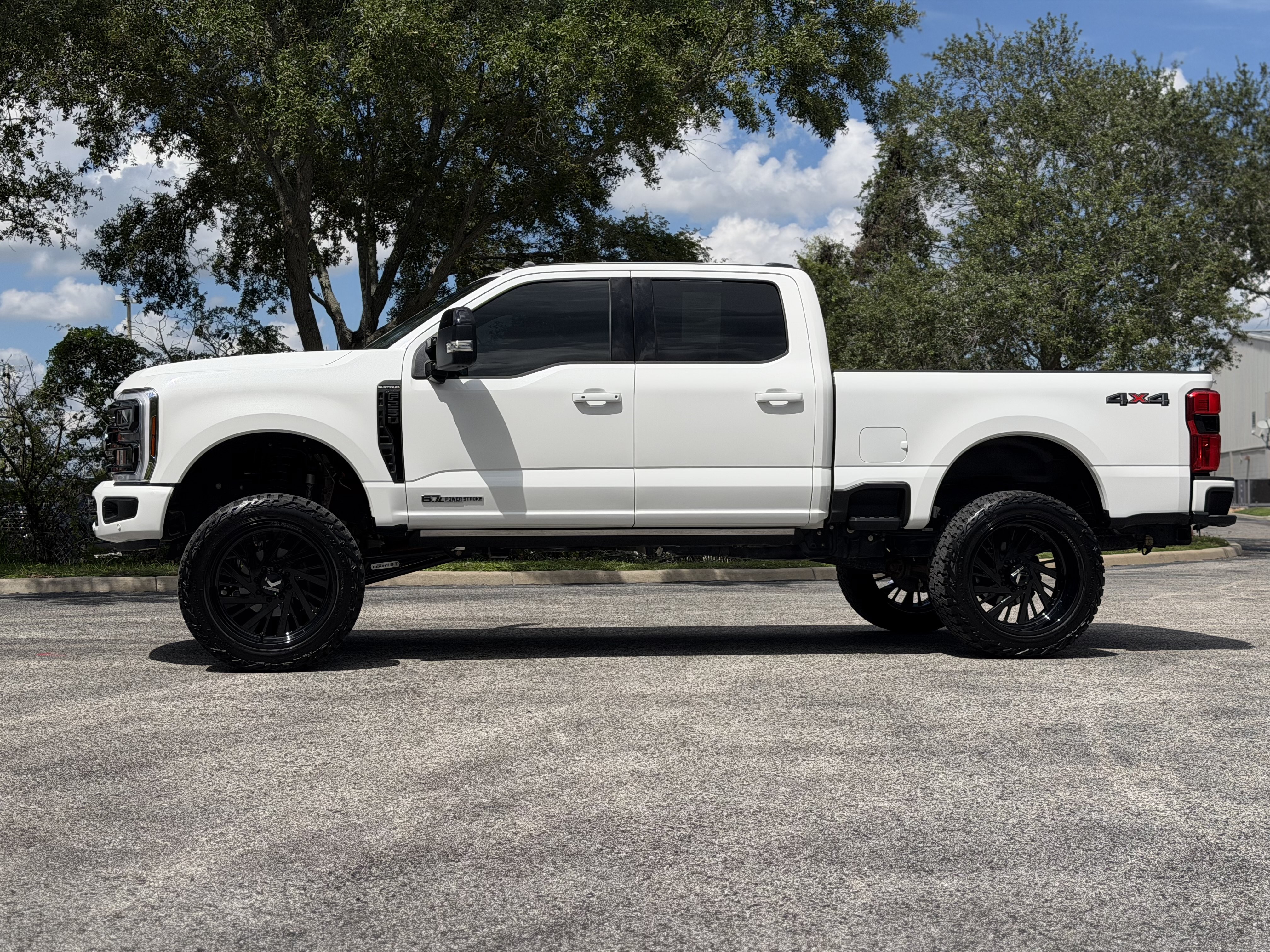 Used 2026 Ford F250 Platinum AWD/4WD image 2