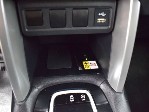 Used 2022 Toyota Corolla Cross LE w/ Black Badges Package (TMS) image 15