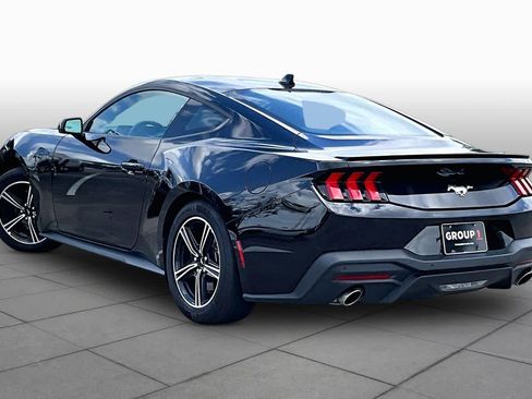 Used 2025 Ford Mustang Premium RWD image 10