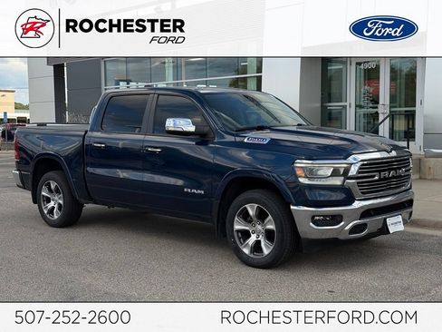 Used 2022 RAM 1500 Laramie AWD/4WD image 1