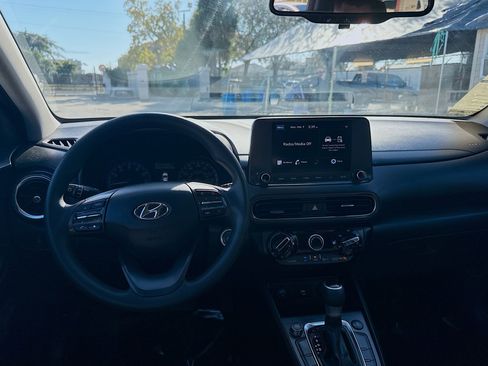 Used 2023 Hyundai Kona SEL image 18
