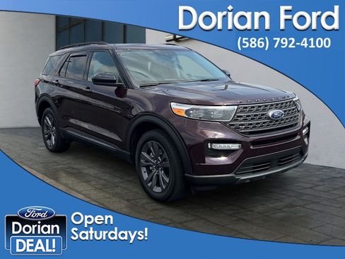 Certified 2023 Ford Explorer XLT w/ Equipment Group 202A AWD/4WD image 1
